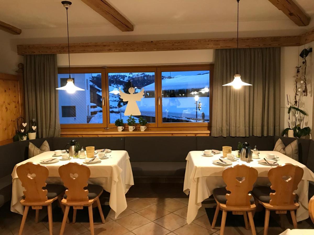 Garni La Dorada Lejlighedshotel Colfosco Eksteriør billede