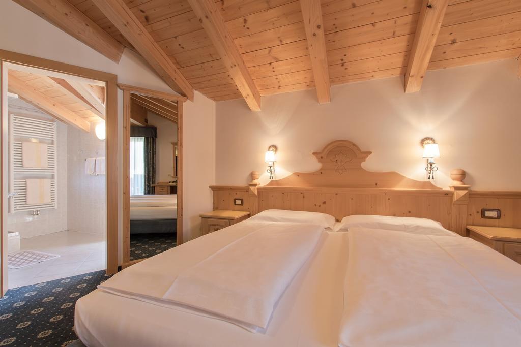 Garni La Dorada Lejlighedshotel Colfosco Eksteriør billede