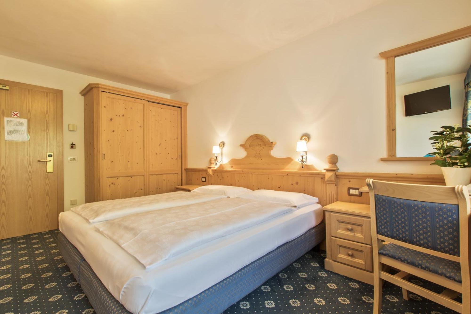 Garni La Dorada Lejlighedshotel Colfosco Eksteriør billede